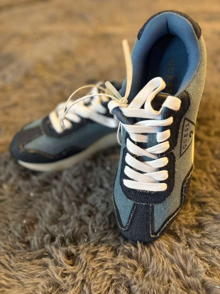 Tenis Guess Azul mezclilla #5