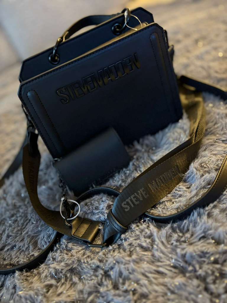 Bolsa Negra cuadrada grande Steve Madden