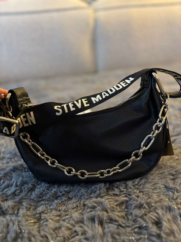 Bolsa ovalada negra cadena Steve Madden