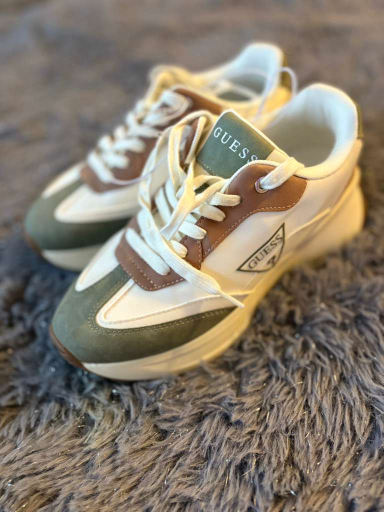 Tenis Guess Beige #4.5