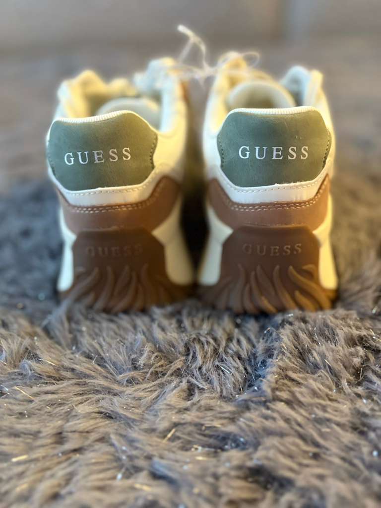 Tenis Guess Beige #4.5
