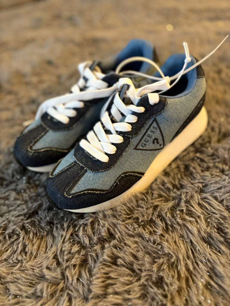 Tenis Guess Azul mezclilla #5