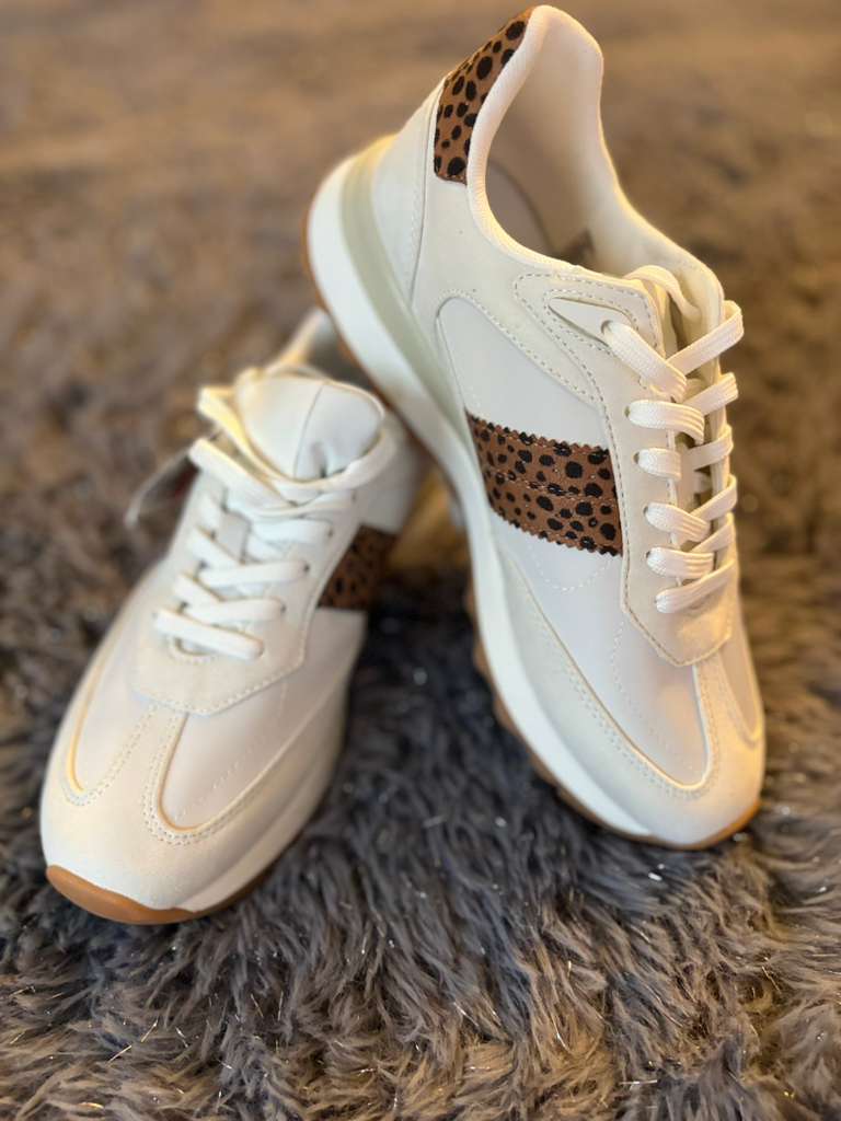 Tenis Steve Madden Beige leopardo #4.5
