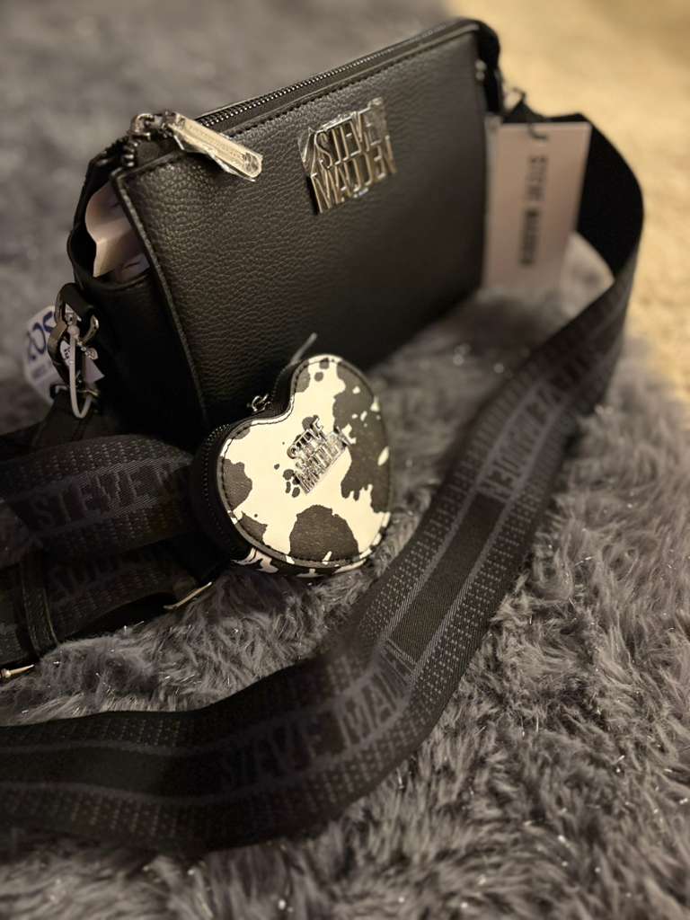 Bolsa Steve Madden negra Strap Grueso monedero