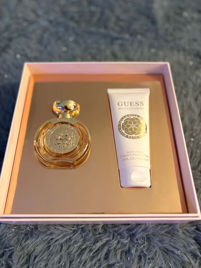Set de perfume y body lotion Guess