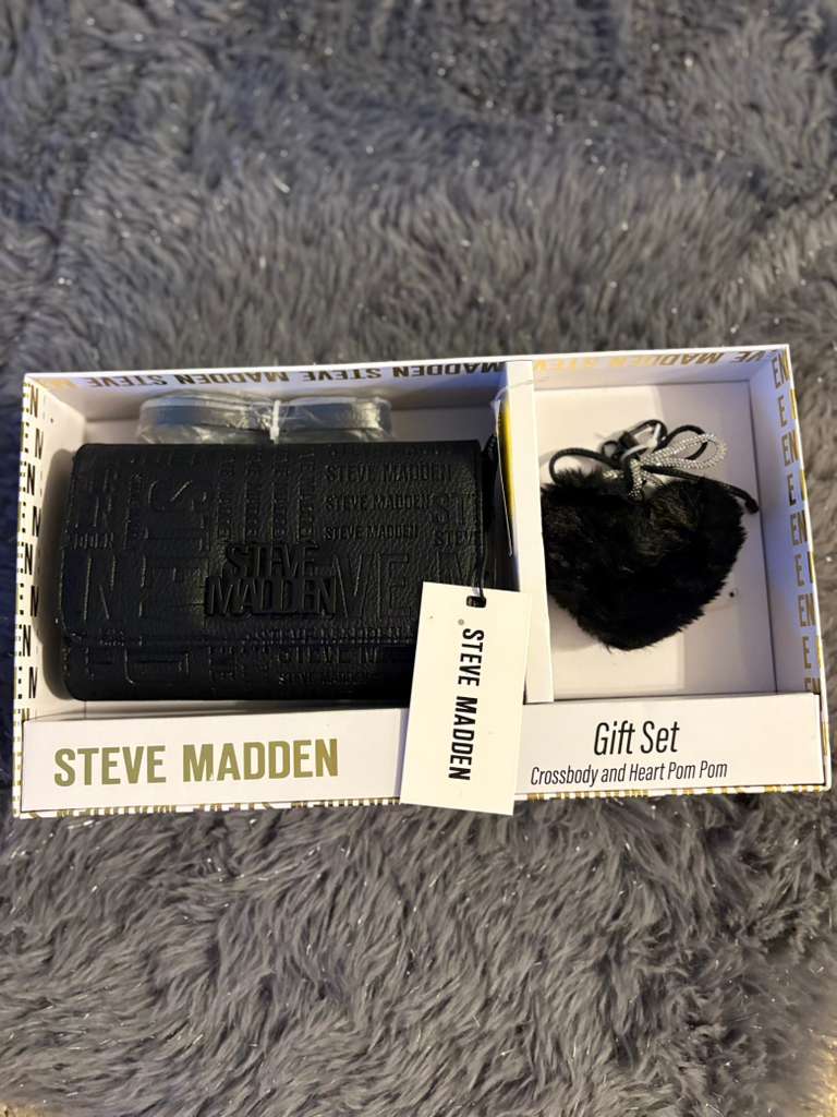 Set de  bolsa y llavero Steve Madden