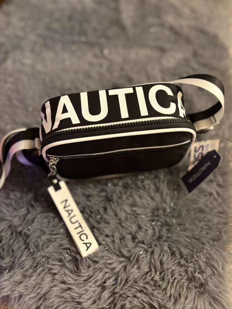 Bolsa Negra con Blanco Nautica Strap de tela