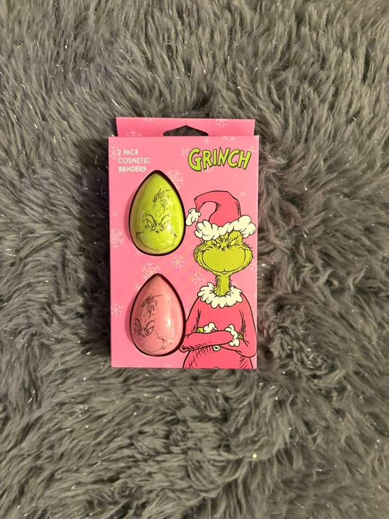 Cosmetic Blenders Grinch