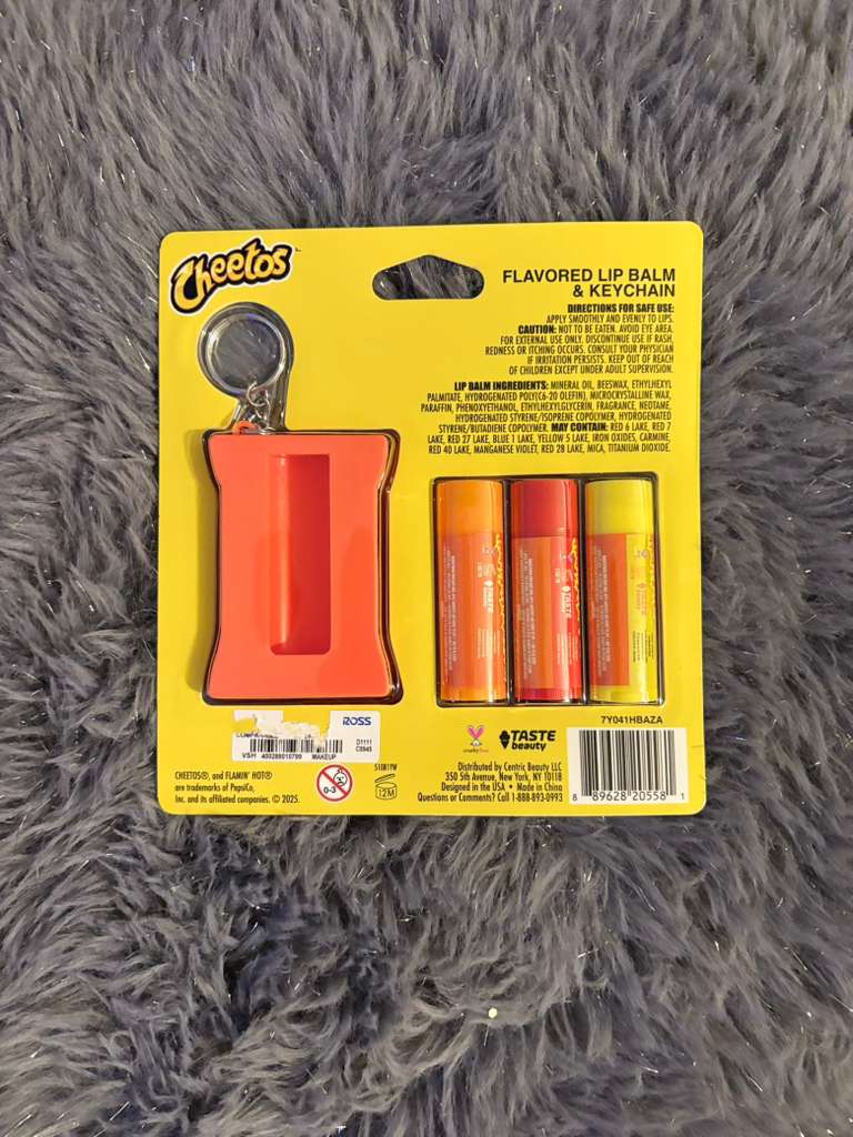 Flavored Lip Balms y llavero Chetos