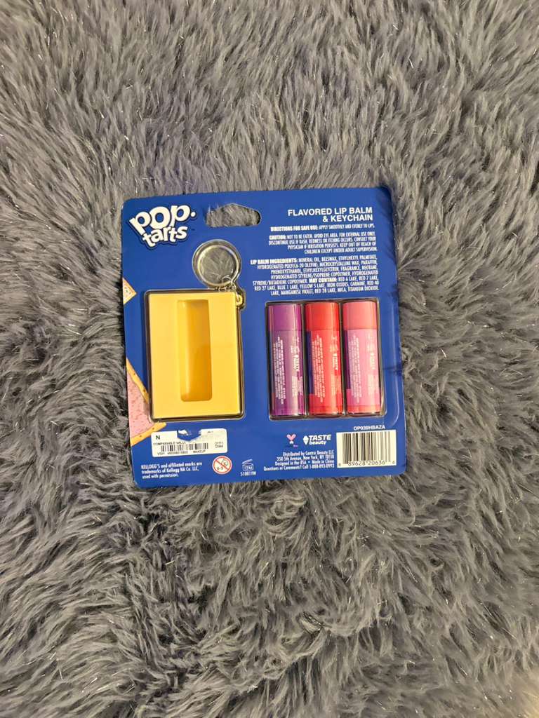 Flavored Lip Balms y llavero panecito